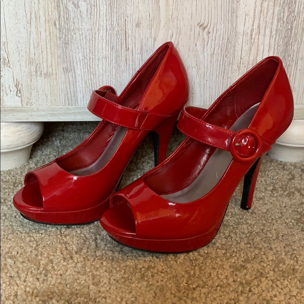 X-Appeal Red Patent Leather Peep-Toe Heels